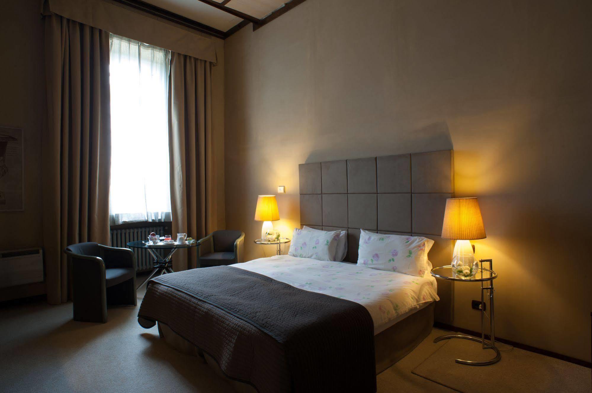 ホテル Relais Del Castello Di Oviglio エクステリア 写真
